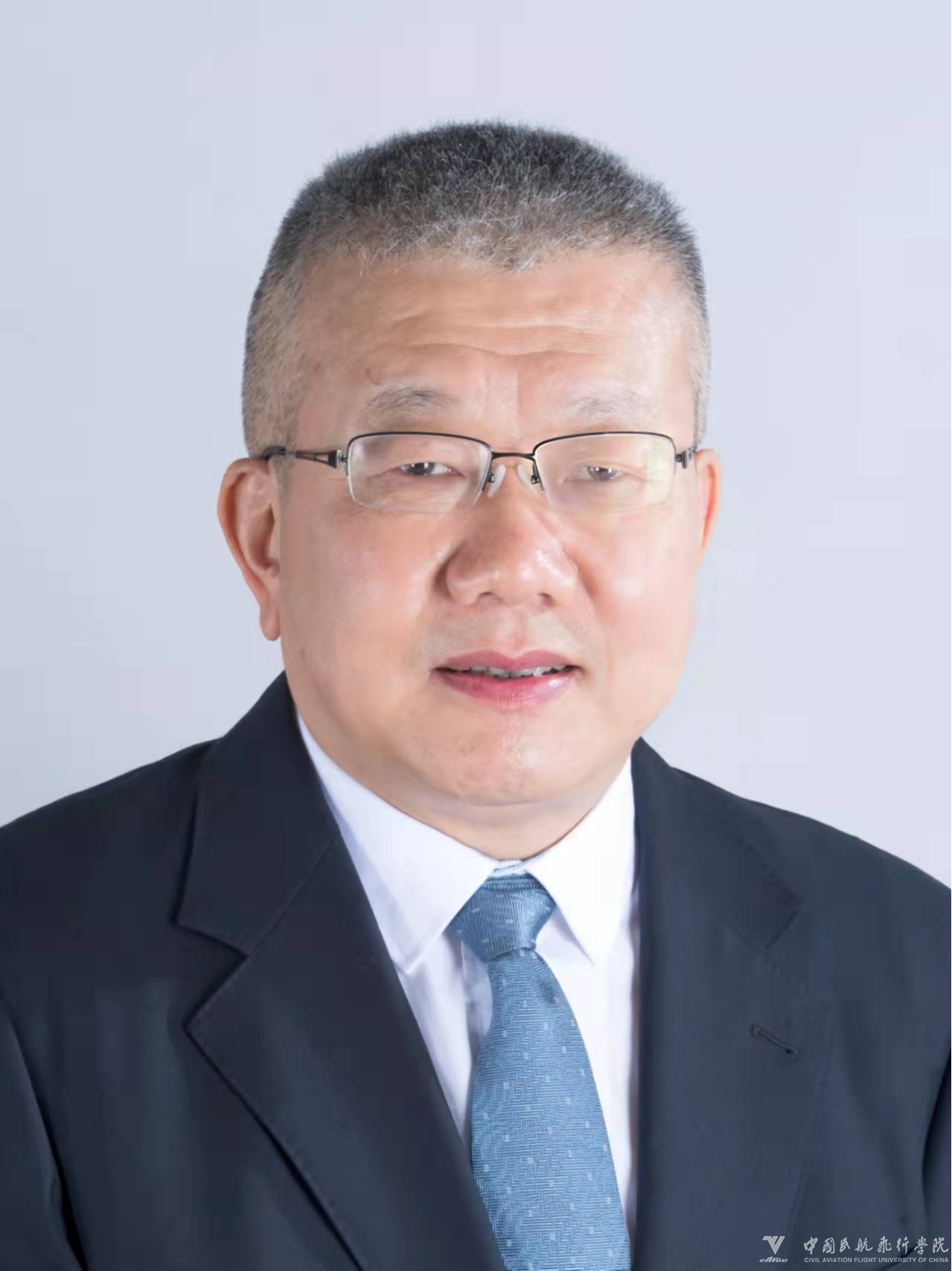 韩维2021年12月6日16:15行政楼多功能会议室理学院应用数学中心系列